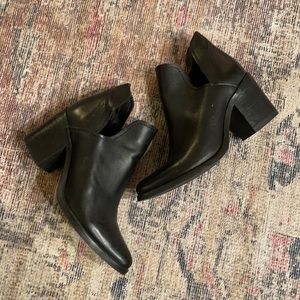 Steve Madden Petra Open Side Bootie